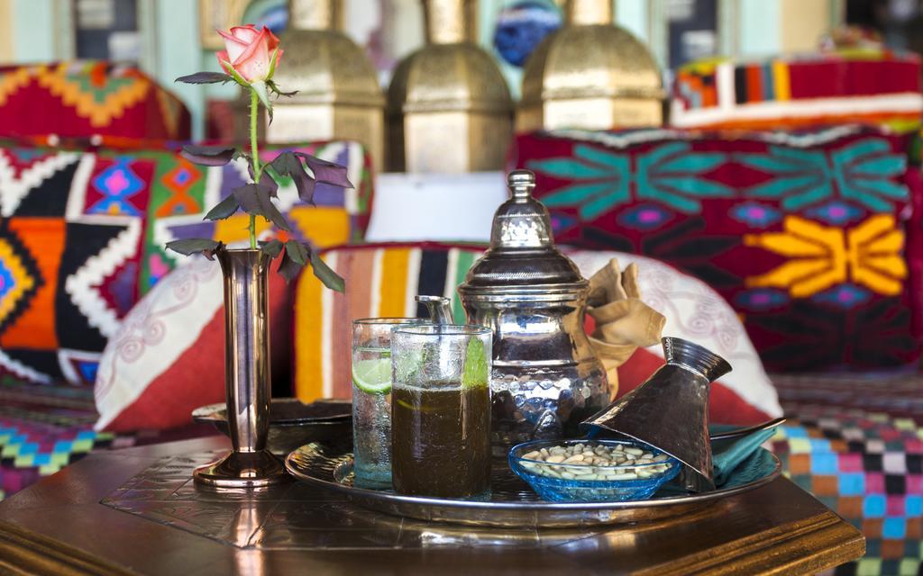 塔巴卡西加尔酒店 外观 照片 Moroccan mint tea