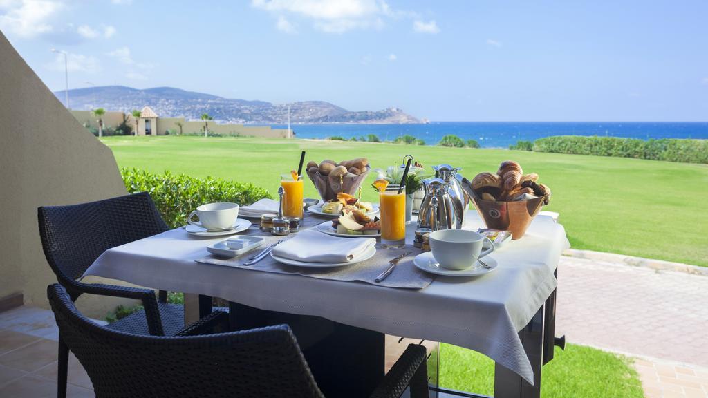 塔巴卡西加尔酒店 外观 照片 Breakfast at the hotel