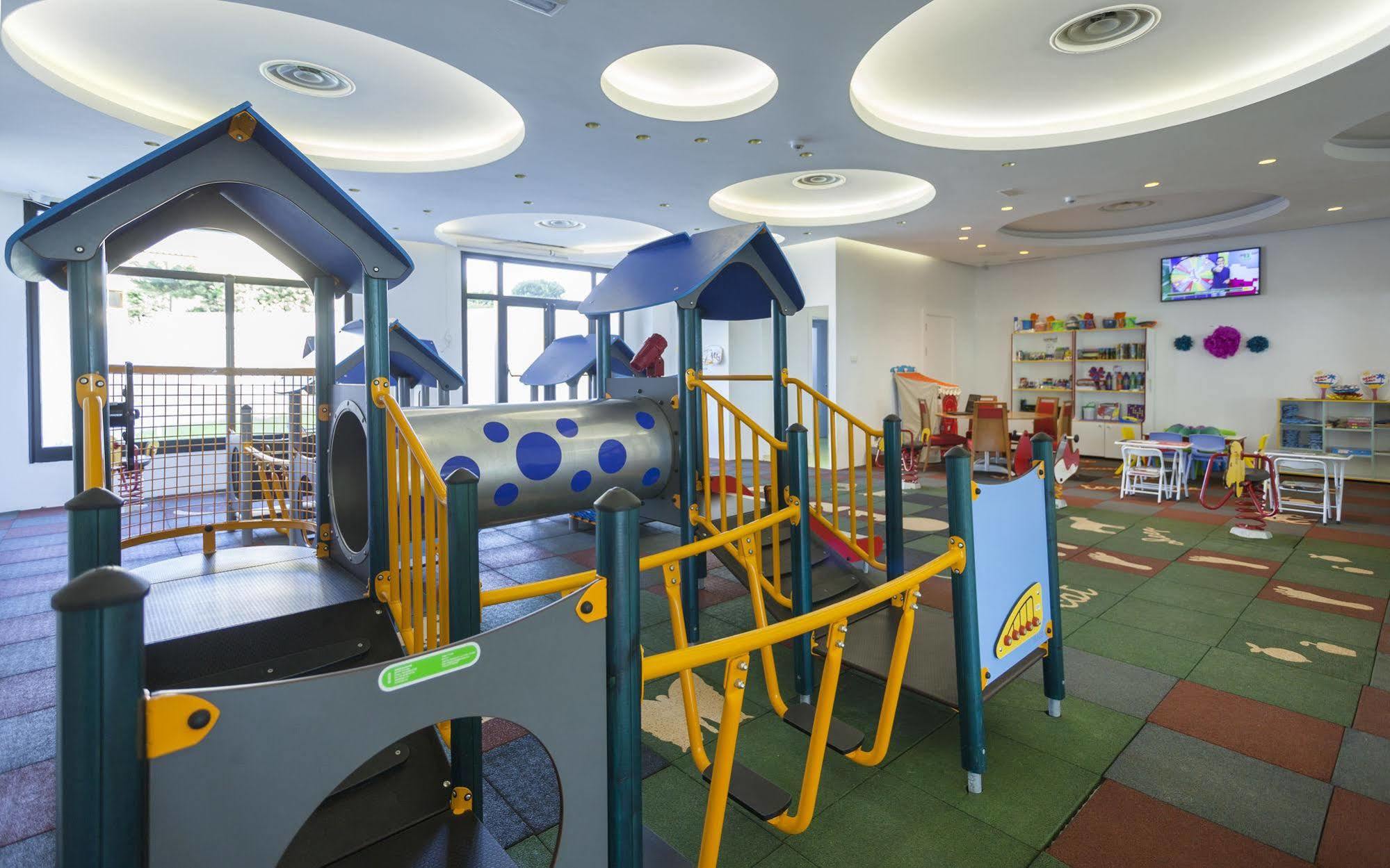塔巴卡西加尔酒店 外观 照片 The Children's Museum of Oakville