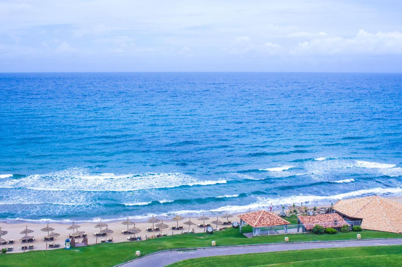 塔巴卡西加尔酒店 外观 照片 The Mediterranean Sea at the Hilton Tel Aviv